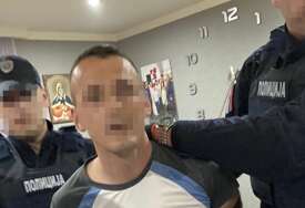JEZIVI DETALJI ZLOSTAVLJANJA Pedofil obljubio 2 maloljetne rođake, pronađene i gnusne fotografije
