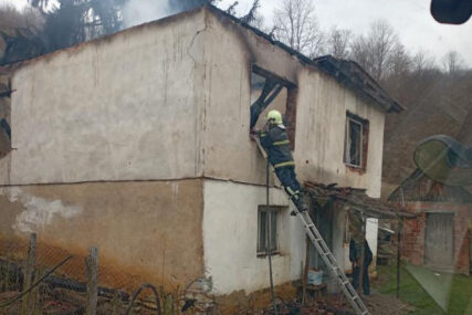 Pričinjena velika šteta: U selu pored Milića izgorjela porodična kuća