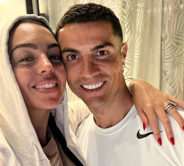 Georgina Rodrigez i Kristijano Ronaldo selfi