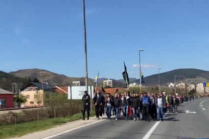 BLOKIRALI AUTOPUT Zenički rudari probili i policijski kordon, traže svoja prava (VIDEO)