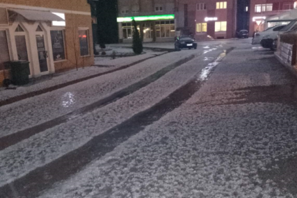 Ulice prekrivene ledom