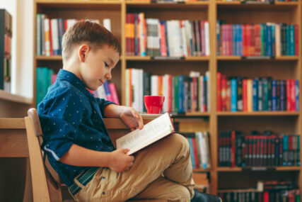 ALARMANTNI PODACI Trećina dječaka čitanje knjiga doživljava kao kaznu