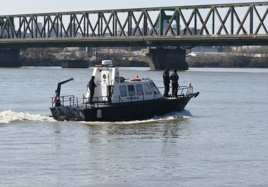 Policija na Dunavu