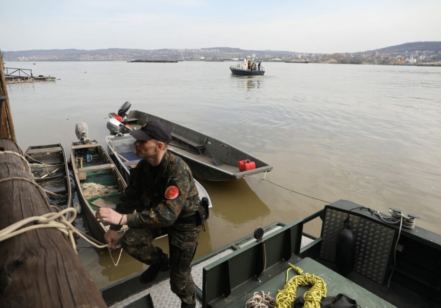 Potraga za nestalima u Dunavu