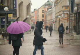 Sprema li se NEVRIJEME U BiH: Danas se očekuje olujni vjetar, kiša, a mogući su i pljuskovi praćeni grmljavinom