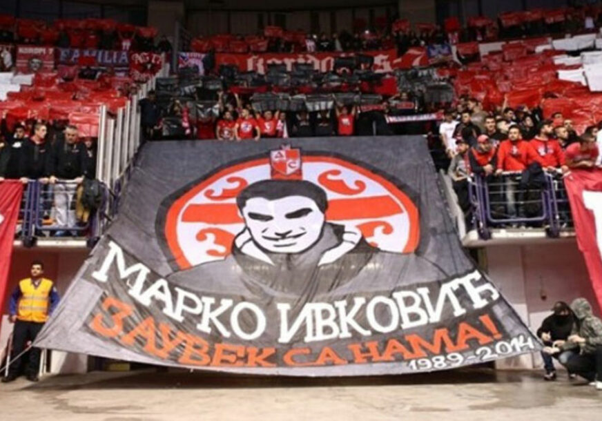 Navijači Crvene zvezde odali poštu Marku Ivkoviću