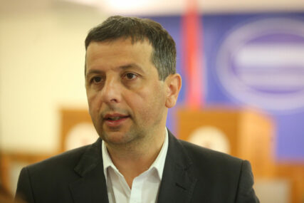 “Birali su Dodika i HDZ, neka se s njima dogovaraju” Vukanović odbio poziv “Trojke”