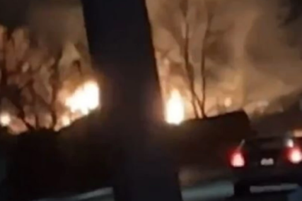 NESREĆA U AMERICI Voz sa etanolom iskočio iz šina i zapalio se, naređena hitna evakuacija stanovništva (VIDEO)