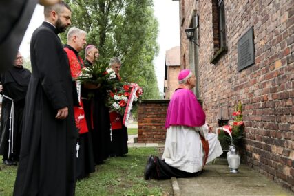 "Brak po Bibliji moguć samo između muškarca i žene" Kardinali traže smjenu nadbiskupa zbog prihvatanja LGBT populacije