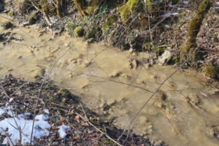 Potok Grabovac teško zagađen: Upozorenje mještanima Medne da ne koriste vodu