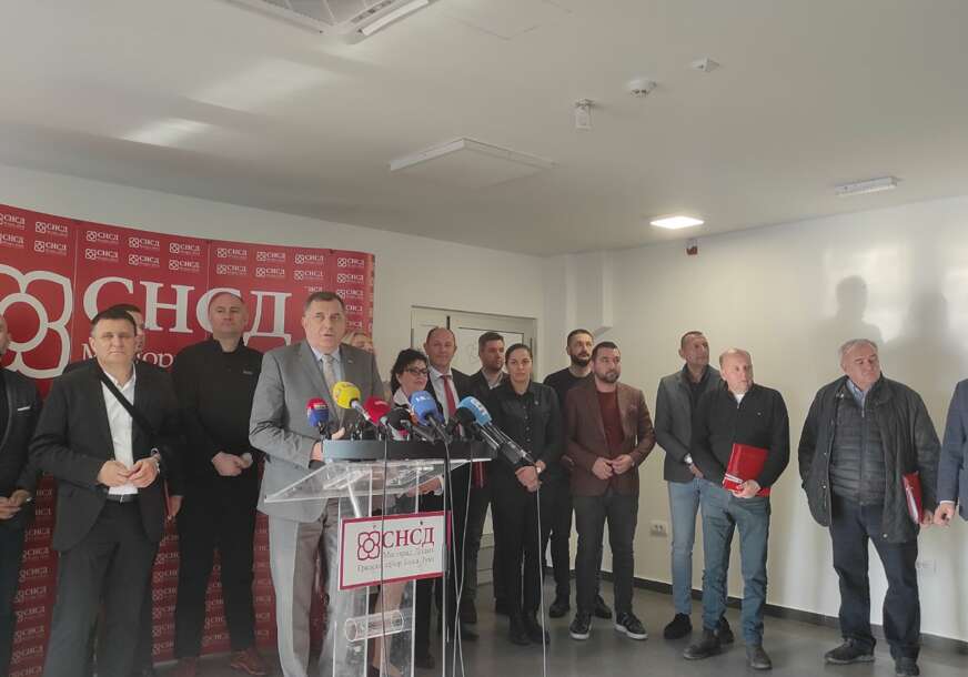 Evo zašto je Dodik citirao Lenjina: Koliko funkcija pripada SNSD, a koliko drugim strankama koalicije (VIDEO, FOTO)