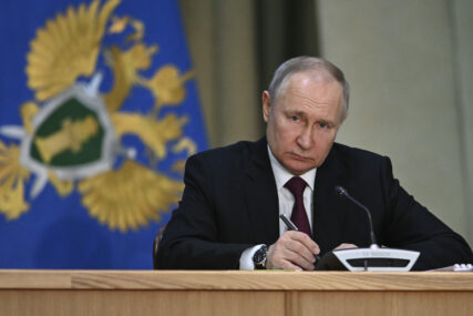 "Rusija i Kina ne prave vojni savez" Putin poručio da zapadne sile grade novu "osovinu"