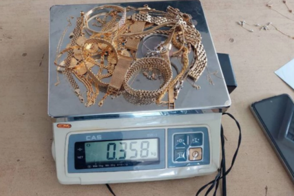 Turčin pokušao iznijeti kilogram zlata iz Srbije