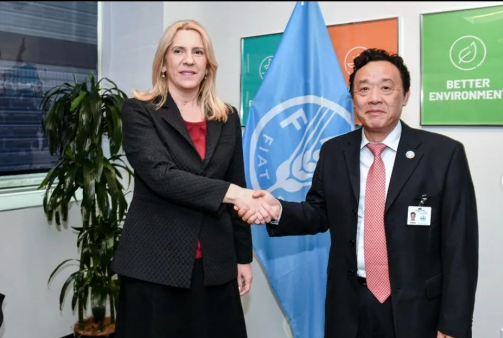 Željka Cvijanović i Kju Dongjum