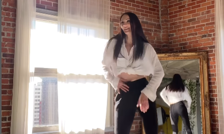 Žena sa najdužim nogama1