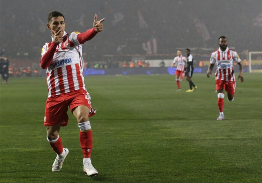 Aleks Vigo slavi gol na derbiju