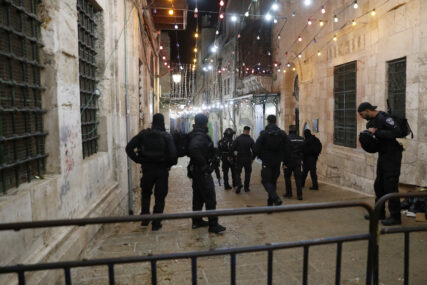 Haos u Jerusalimu: Ubijen muškarac koji je pokušao da otme pištolj od policajca