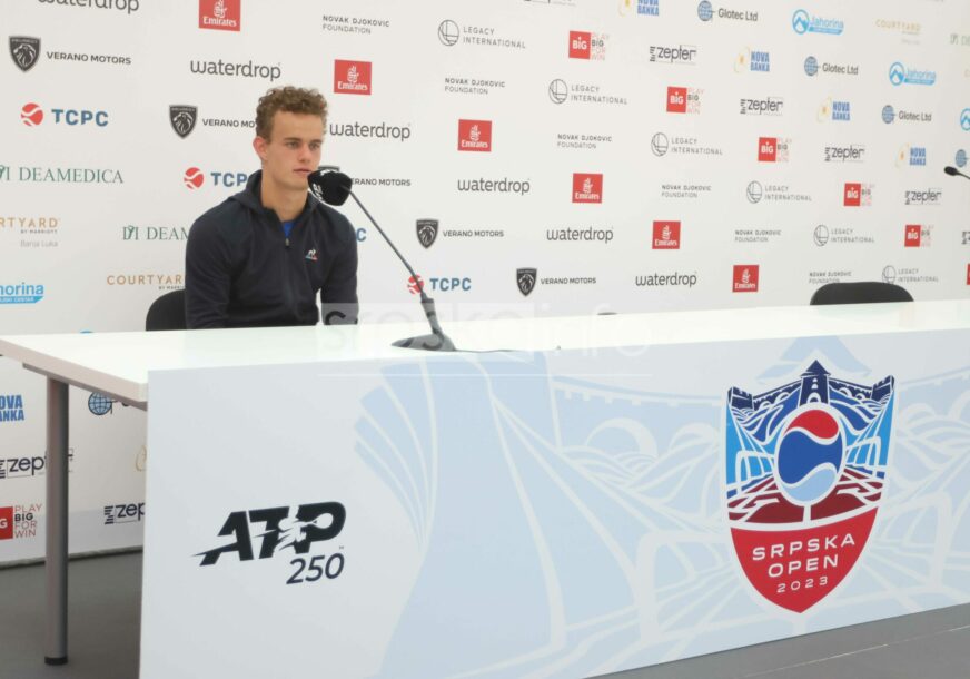  Luka van Aš