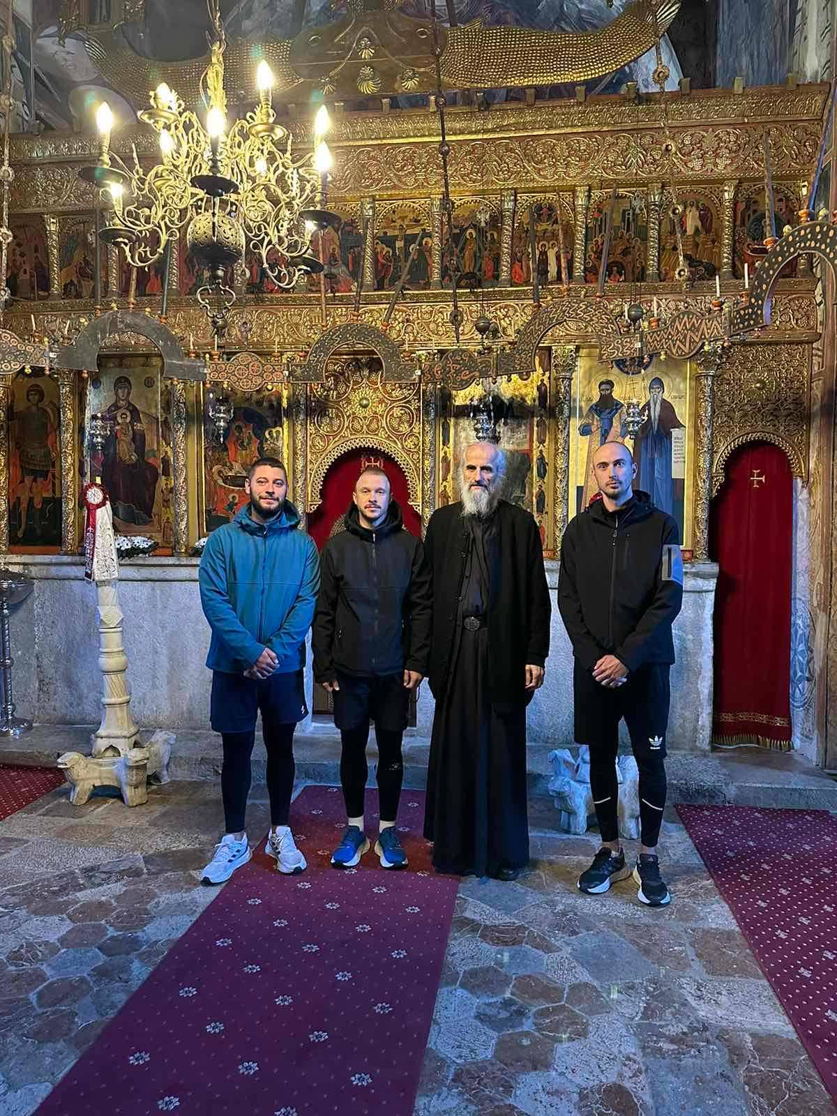 FOTO: USTUPLJENE FOTOGRAFIJE