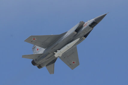"Piloti se katapultirali" Srušio se borbeni avion na sjeveru Rusije