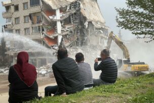 Uklanjanje ruševina nakon zemljotresa u Turskoj