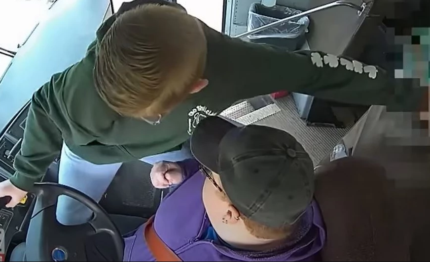 Dječak zaustavio autobus