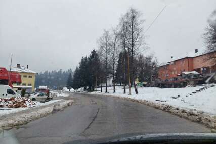 Kao da je decembar: Zima u Sarajevsko-romanijskoj regiji ne mari što je proljeće (FOTO)