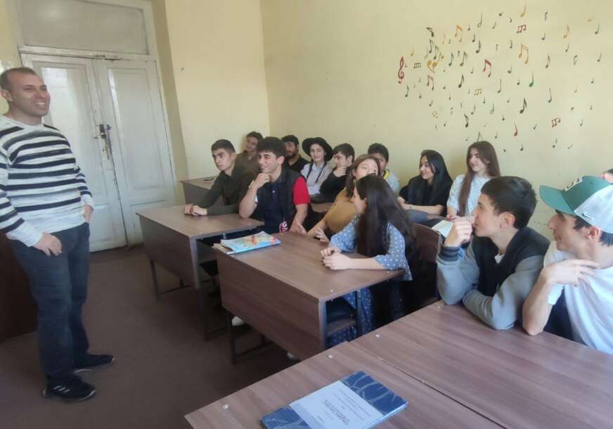 Studenti u Jerevanu uče o Jasenovcu i Donjoj Gradini: Filmsko svjedočenje Sime Brdara u Jermeniji (FOTO)