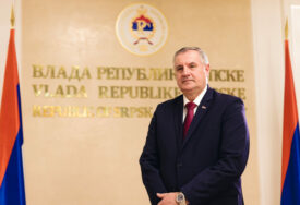 "Dajte im rok od 60 dana" Premijer Višković traži prelazni period za zdravstveno neosigurane