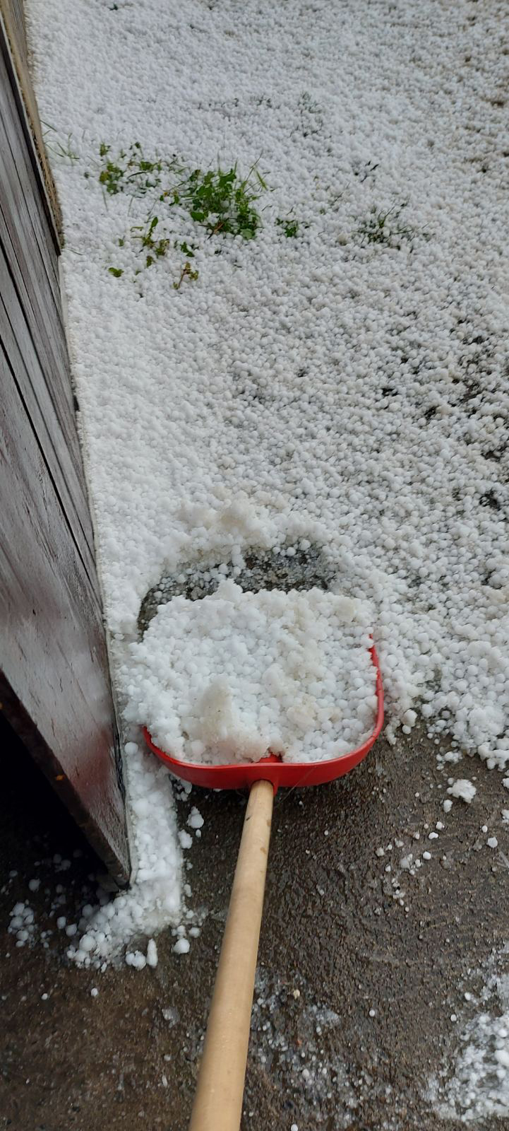 čišćenje leda u Tesliću