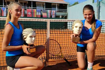 Veliki uspjeh mlade teniserke: Tea Kovačević iz Gradiške, pobjednica turnira u Splitu (FOTO)