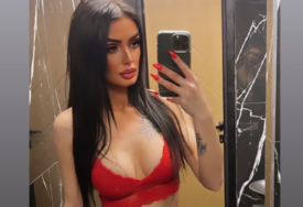 "Iznenađenje za 10 najbržih" Starleta PRODAJE INTIMNE SNIMKE samo mjesec dana nakon porođaja, otvorila profil na sajtu za odrasle
