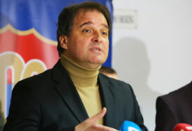 “Vodite nas u izolaciju kako bi spasavali sebe” Govedarica kritikovao politiku vlasti u Srpskoj