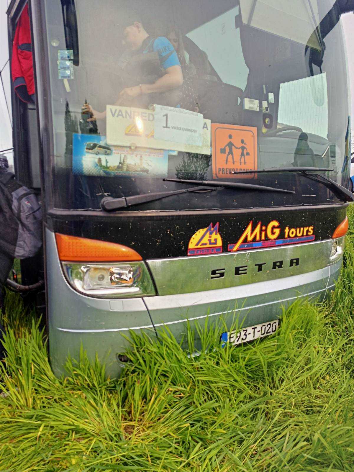 Autobus sletio sa puta kod Bijeljine 