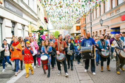 Muzika, ples, dobra zabava i sjajno druženje: Zvanično otvorena manifestacija "Banjalučko proljeće" (FOTO)