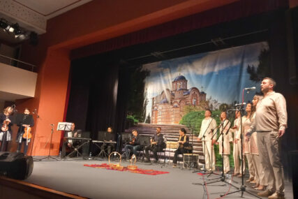 Poklon sugrađanima: Koncert etno grupe “Zahumlje” u Trebinju