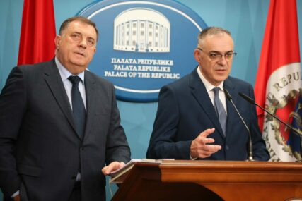 Miličević se obrušio na Dodika „Sve me podsjeća na davnu izdaju 1998. kada je i krenulo rušenje institucija“