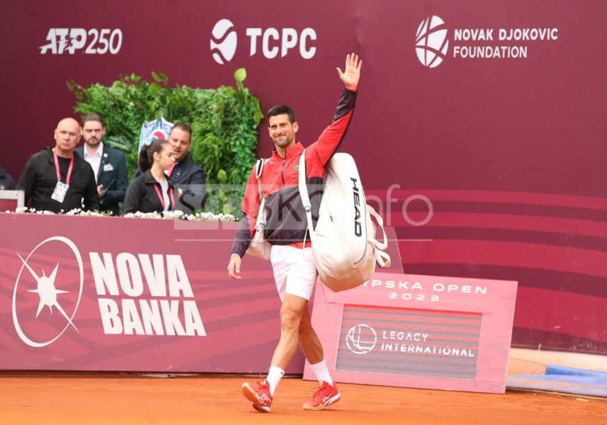 OGROMNA PODRŠKA Nakon ulaska Novaka Đokovića na tribinama se ori Nole, Nole (VIDEO, FOTO)
