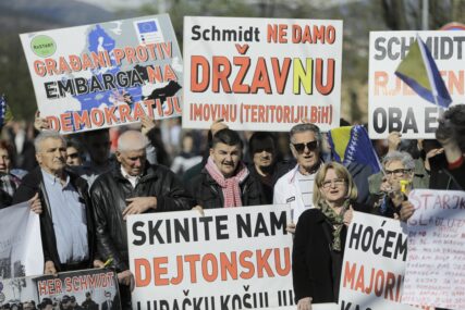 Protesti ispred OHR-a u Sarajevu
