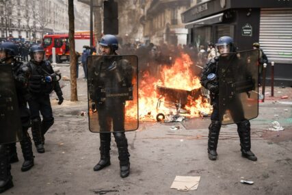 policija francuska
