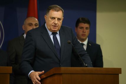 Dodik odgovorio Borenoviću "Pitao bih te imaš li obraza, ali odgovor znam" (FOTO)