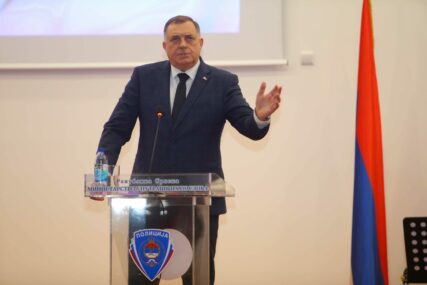 Dodik na obilježavanju Dana policije “Zajedno smo gradili institucije Srpske” (FOTO)