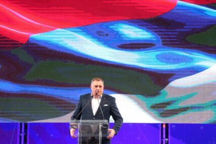 Dodik na otvaranju teniskog  kompleksa poručio "Ovo zaslužuju Banjaluka i Republika Srpska, uspjeli smo"