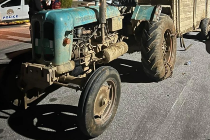Gdje li je on krenuo: Kosovska policija zaustavila traktor sa prikolicom punom PTICA I PIVA, nastao šok (FOTO)