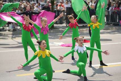 Zabava nastavljena i danas: Održan Dječji karneval, mališani u kreativnim kostimima oduševili prisutne (FOTO)