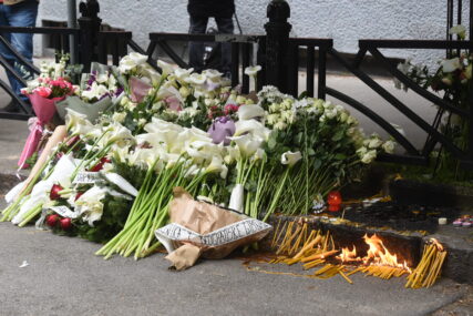 Cvijeće i svijeće na mjestima zločina: Srbija tuguje i ispraća stradale u ubistvima u Beogradu i Mladenovcu