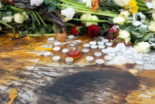 Paljenje svijeća Cvetnom trgu za poginule u pucnjavi 