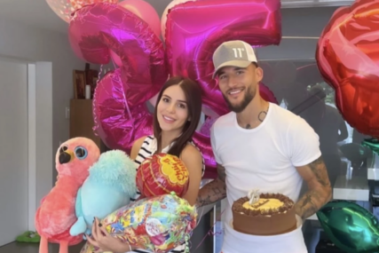 Torta, baloni i plišane igračke: Gudelj napravio veliko iznenađenje Anastasiji za rođendan, pjevačica oduševljena  (VIDEO)