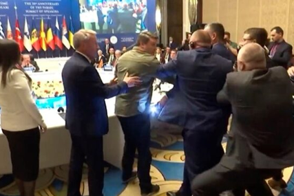 Bitka i na samitu: Ruski i ukrajinski učesnici se potukli u Ankari (VIDEO)
