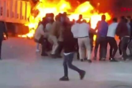 STRAVIČNA NESREĆA U TURSKOJ Najmanje 12 mrtvih, 31 osoba povrijeđena u lančanom sudaru (VIDEO)